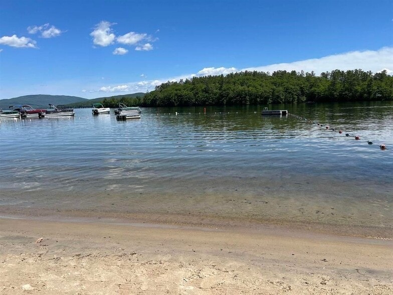 Building Photo - 61 Woodbury, 43