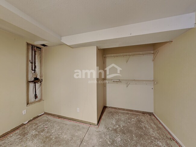 Building Photo - 20930 E 42nd Ave