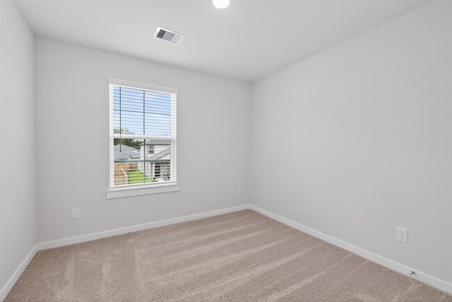 Building Photo - 8538 Blueberry Ash St