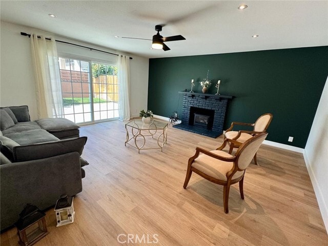 Building Photo - 1502 W Hemlock Way