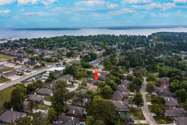 Building Photo - 12411 Brightwood Dr
