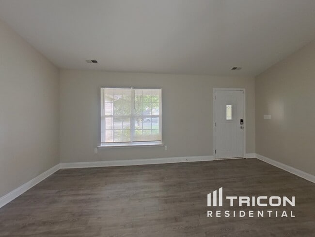 Building Photo - 941 Lynnview Ct