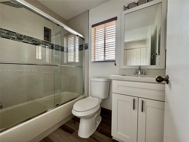 Building Photo - 4481 Dogwood Cir