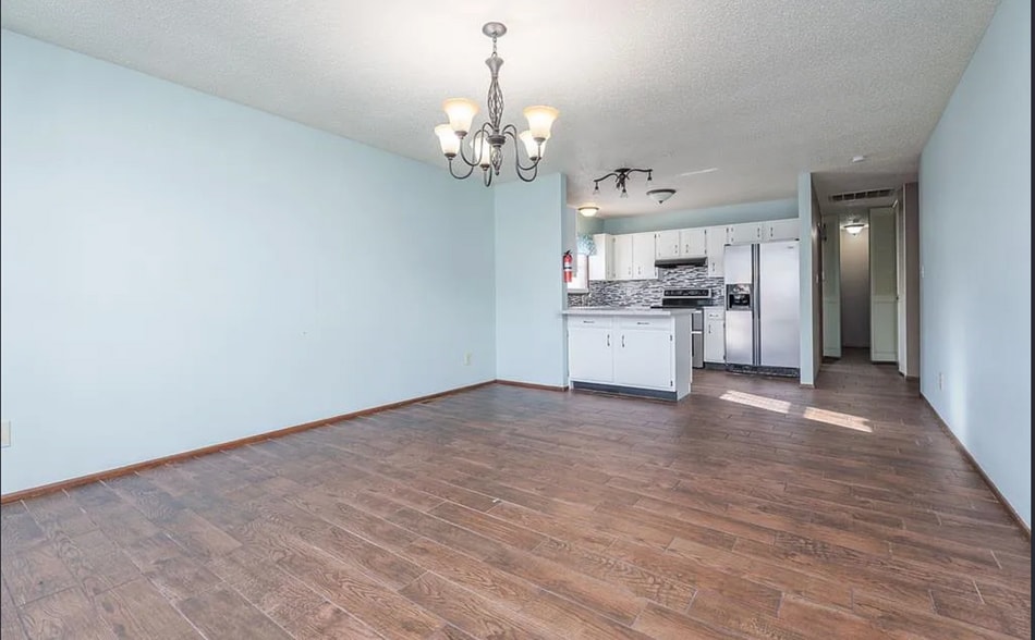 Building Photo - 2717 W Middleground Dr