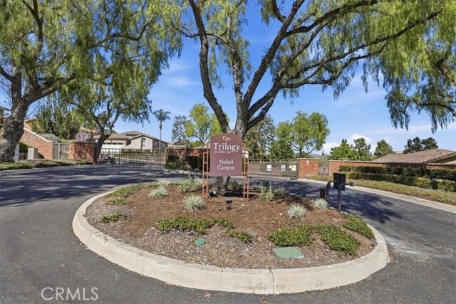 Building Photo - 9196 Pioneer Ln