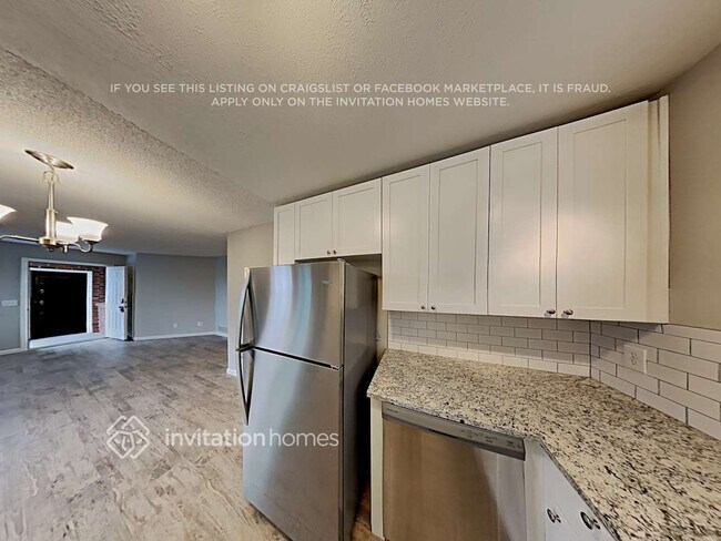 Building Photo - 7110 Fenton Cir