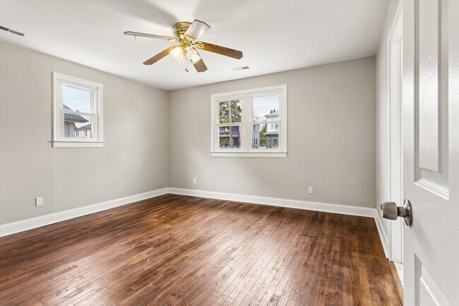 Building Photo - 1428 24th St