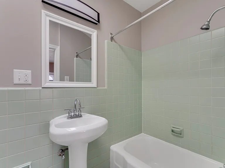 Building Photo - 408 W Chelten Ave