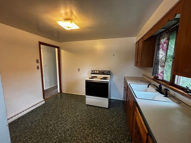 Building Photo - Private Apartment with Two Stall garage