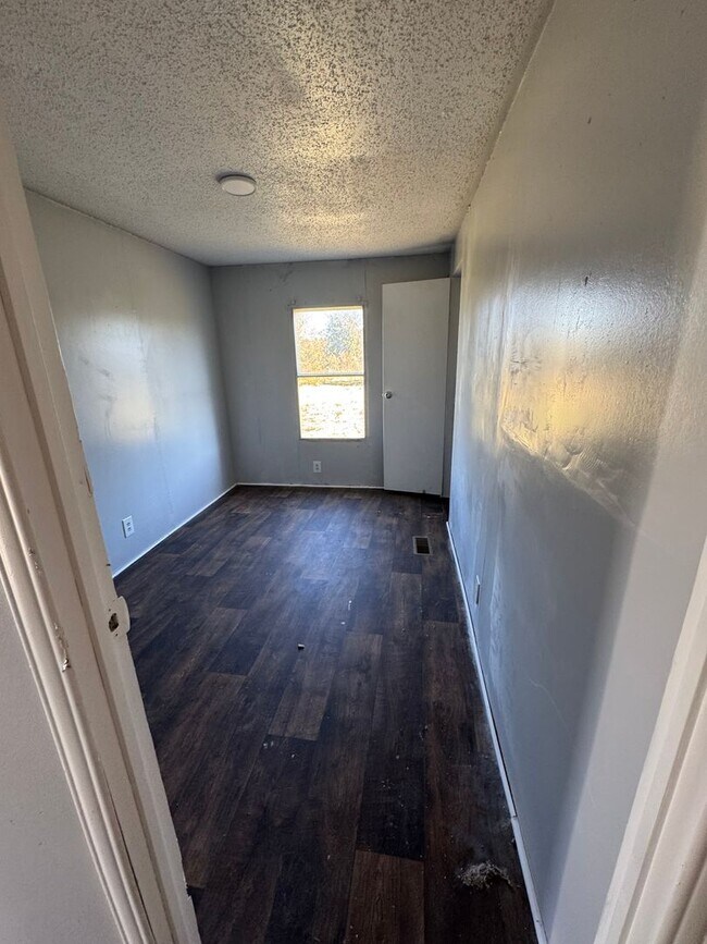 Building Photo - 3 BR 2 Bath 1,280 sq ft singlewide mobile home on 3.09 acres in Lonoke, AR