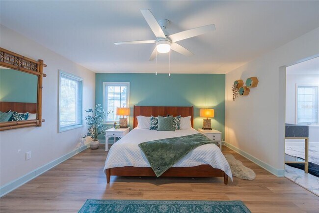 Building Photo - 5005 Canterbury Dr