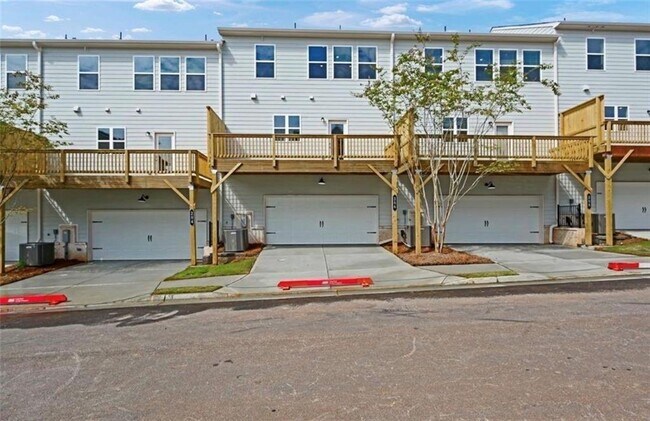 Building Photo - 206 Maycrest Path