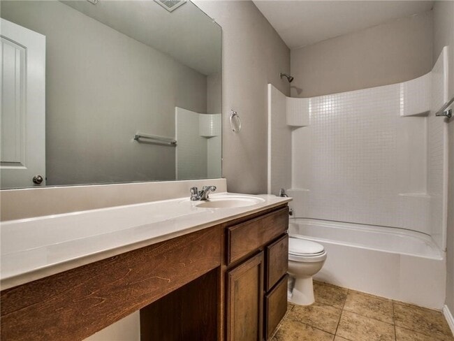 Building Photo - 8912 Cranston Ct