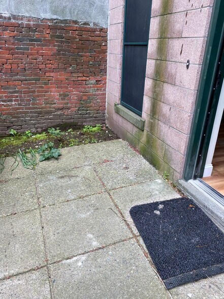 Building Photo - 409 Massachusetts Ave