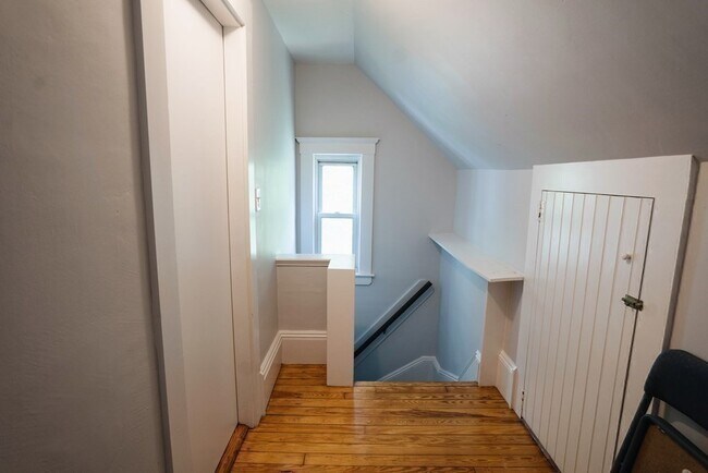 Building Photo - 315 Lafayette St