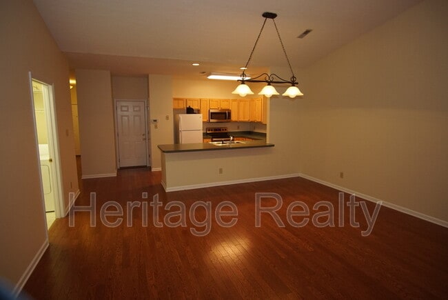 Building Photo - 2419 Glen Meadow Rd
