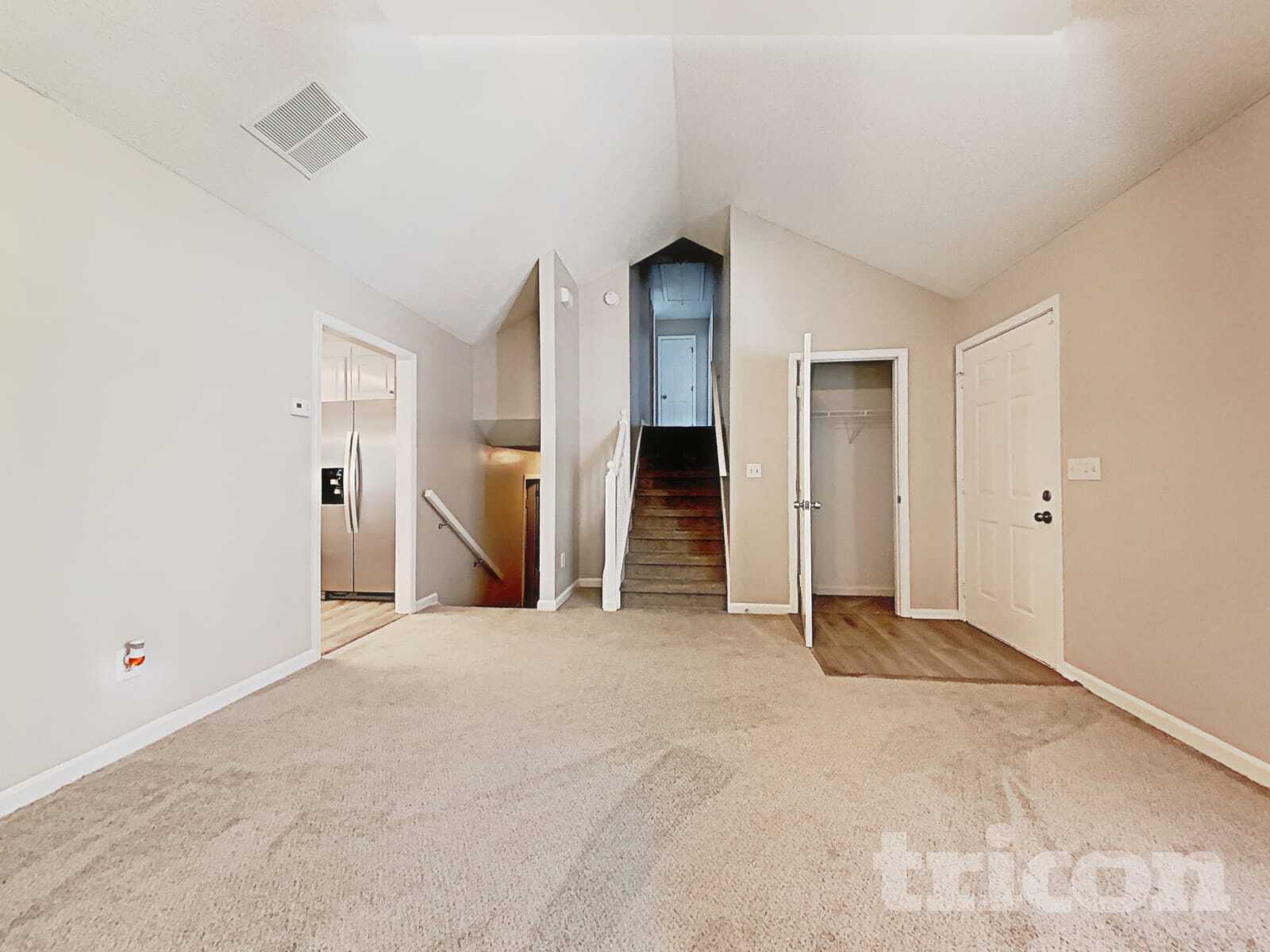 Building Photo - 305 Nims Dr