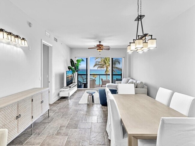 Building Photo - 4444 El Mar Dr