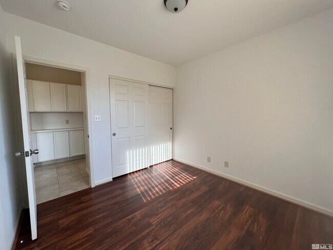 Building Photo - 1715 Polo Park Dr