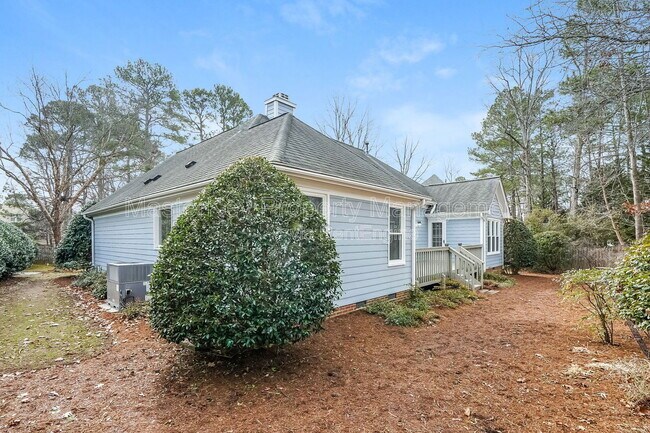 Building Photo - 105 Wagon Trail Dr