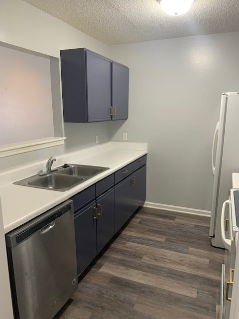 Building Photo - 2 Bed 2 Bath Duplex with Garage in Paladin...
