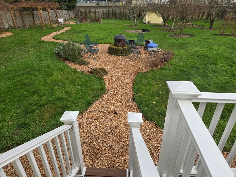 Yard - 1228 S 3rd St