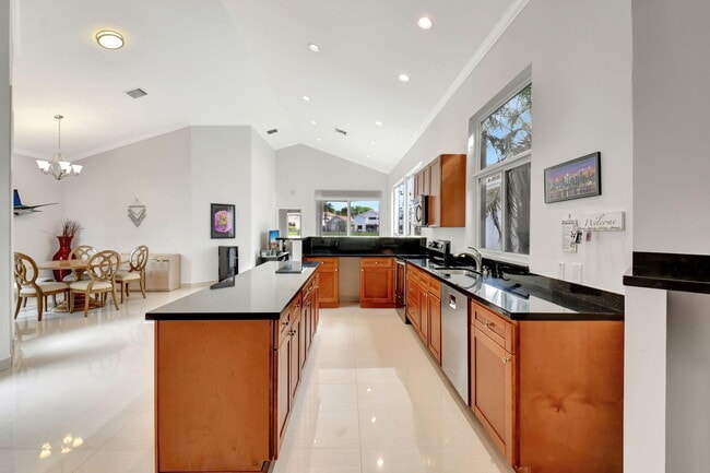 Building Photo - 2469 NW 66th Dr