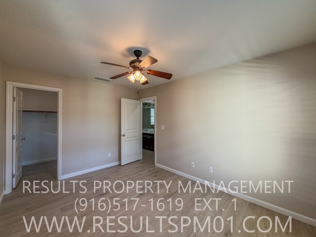 Building Photo - 1177 Impressionist Loop