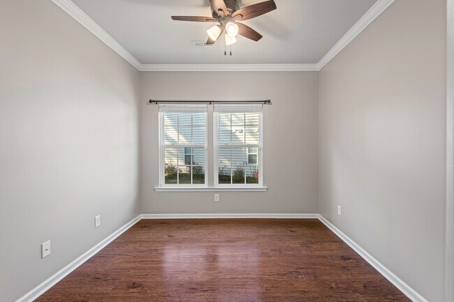 Building Photo - 10777 White Dogwood Dr