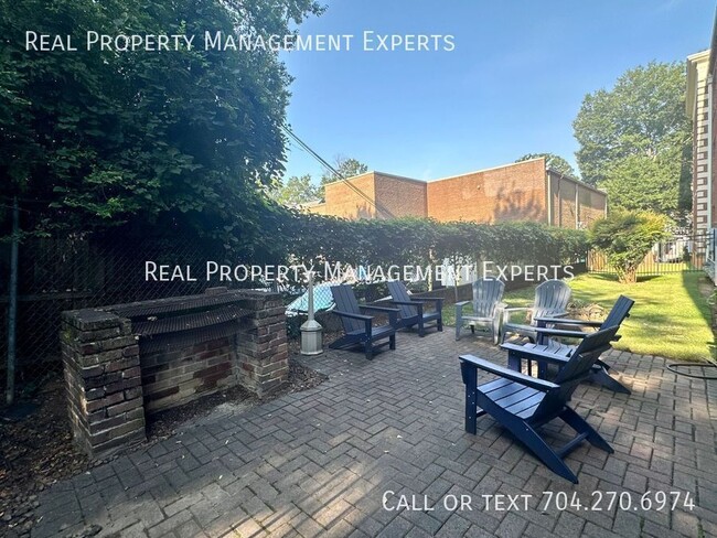 Building Photo - 712 Louise Ave