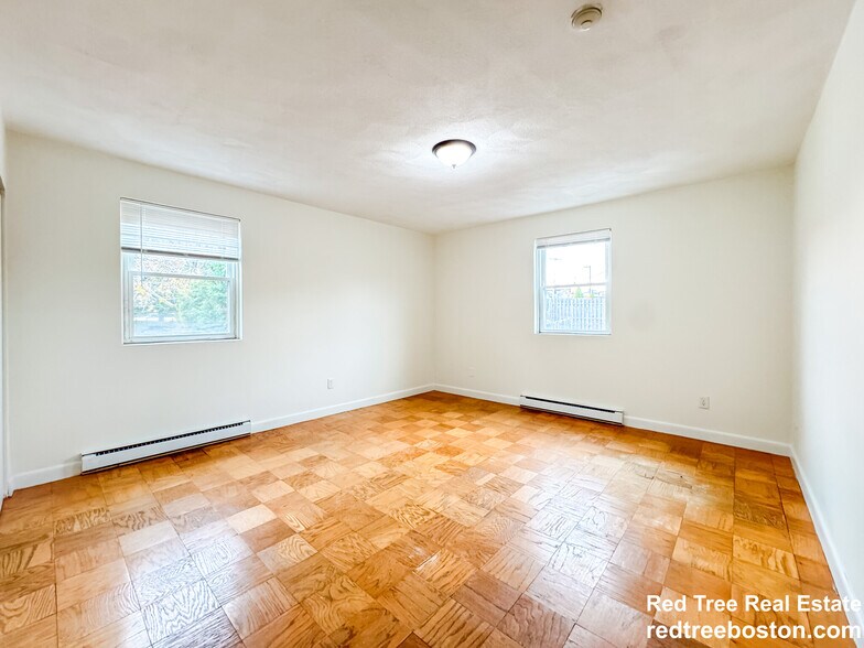 Building Photo - 11 Hodges Ave