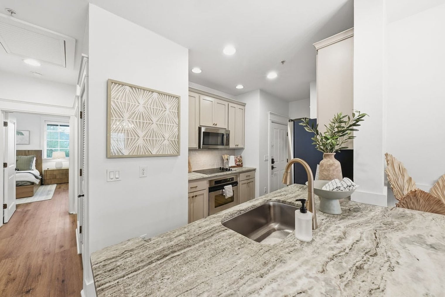 Building Photo - 122 Georgetown Ave