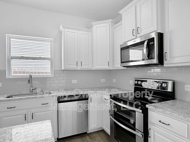 Building Photo - 105 Whimbrel Dr