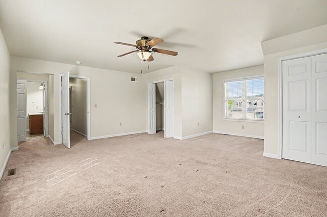 Building Photo - 65 Meade Dr