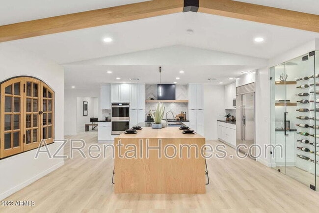 Building Photo - 3005 N 81st Pl