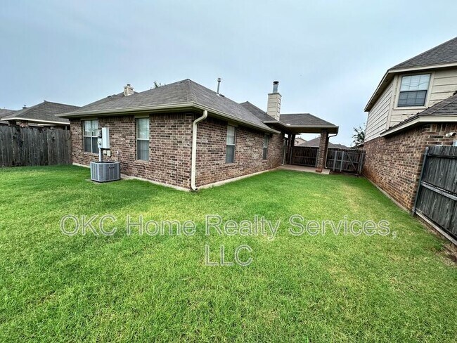Building Photo - 1306 SW 25th Street