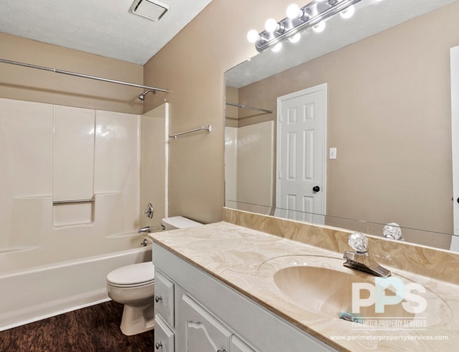 Building Photo - Peachtree Crossings Apartments