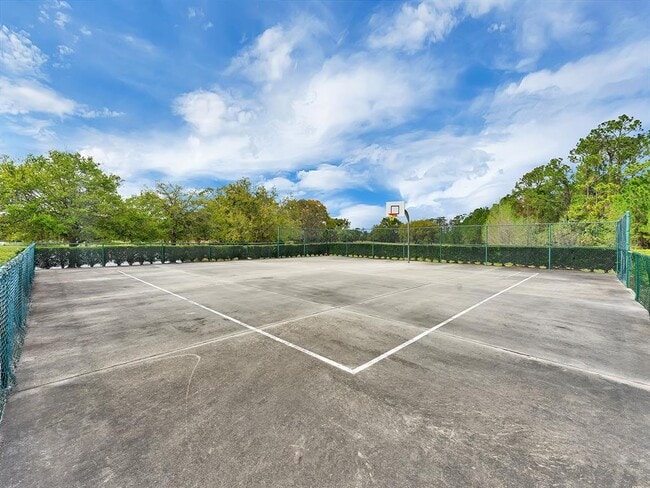 Building Photo - 2111 Corner Point Ct