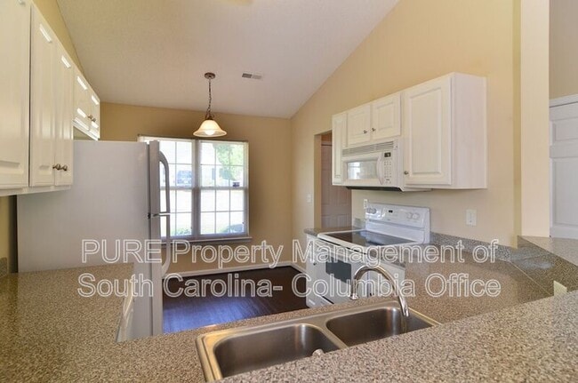 Building Photo - 112 Palm Ct