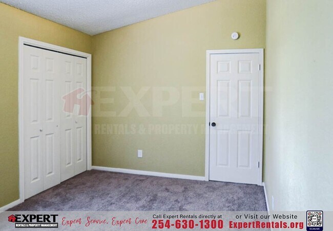 Building Photo - 4-Bedroom Home with Spacious Backyard in S...