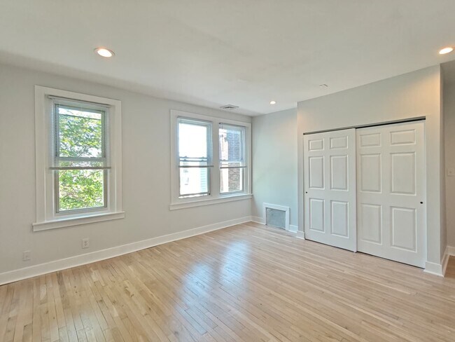 Building Photo - 6142 Locust St