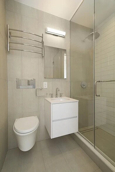 Building Photo - 26 Prince St