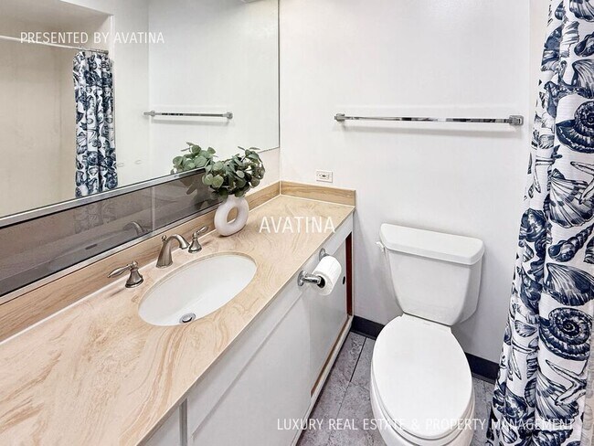 Building Photo - 1212 Punahou St