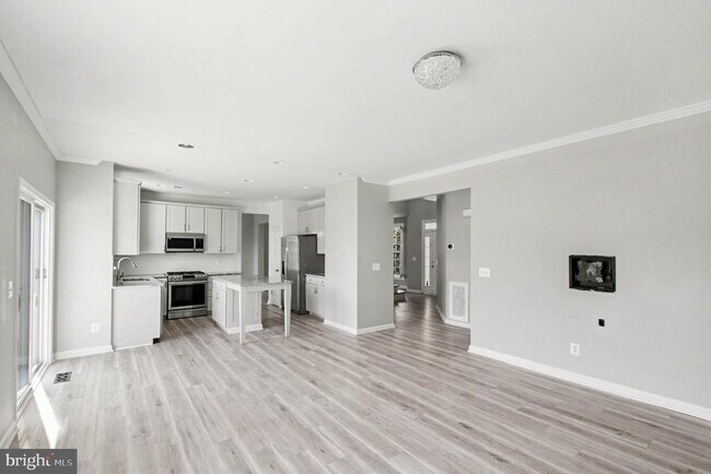 Building Photo - 91 Chaps Ln