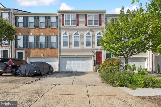 Primary Photo - 49 Inkberry Cir