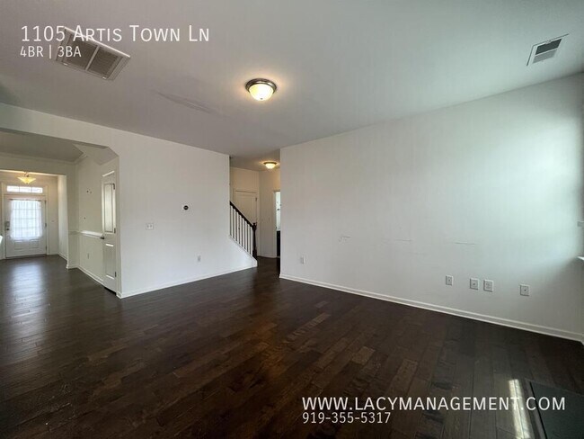 Building Photo - 1105 Artis Town Ln