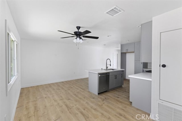 Building Photo - 404 Adlena Dr