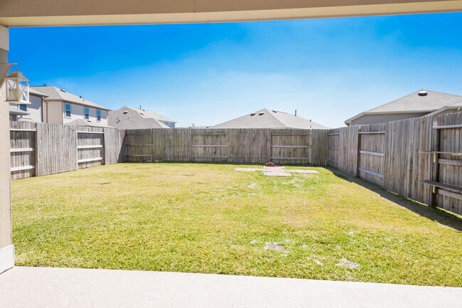 Building Photo - 16603 Live Oak Canyon Dr