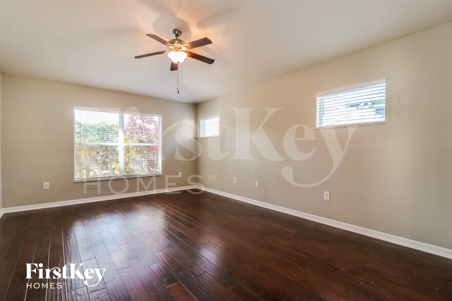 Building Photo - 6201 Gannetdale Dr