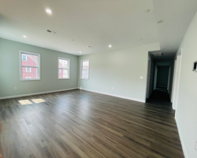 Building Photo - 43 Oread St